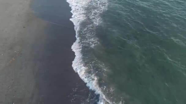 Волны Пляже Аляски — стоковое видео