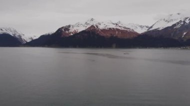 Seward Alaska'da Diriliş körfezi 