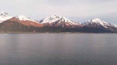 Seward Alaska'da Diriliş körfezi 