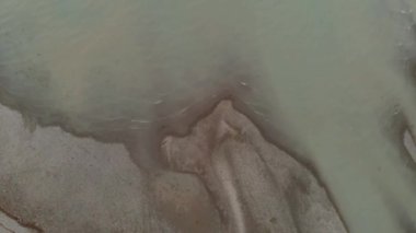 Yaz aylarında Alaska'da gelgit dalgaları