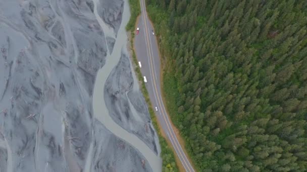Luchtfoto Van Weg Die Langs Kust Van Alaska Gaat — Stockvideo