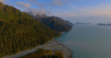 Alaska'dan dağ manzarası 