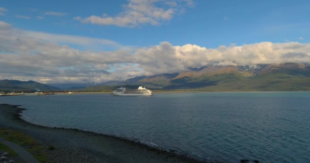 Industria Marítima Cruceros Barcos Pesqueros Paisajes Naturales Seward Alaska — Vídeos de Stock