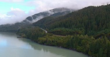 Chugach dağları ve Seward, Alaska inanılmaz sonbahar manzarası
