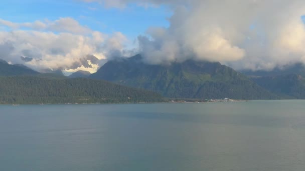 Geweldig Uitzicht Waterval Van Chugach Mountains Seward Alaska — Stockvideo