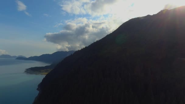アラスカ州チュガッハ山脈とスワードからの素晴らしい秋の景色 — ストック動画