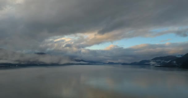 Εκπληκτική Θέα Στην Πτώση Από Όρη Chugach Και Σούαρντ Αλάσκα — Αρχείο Βίντεο
