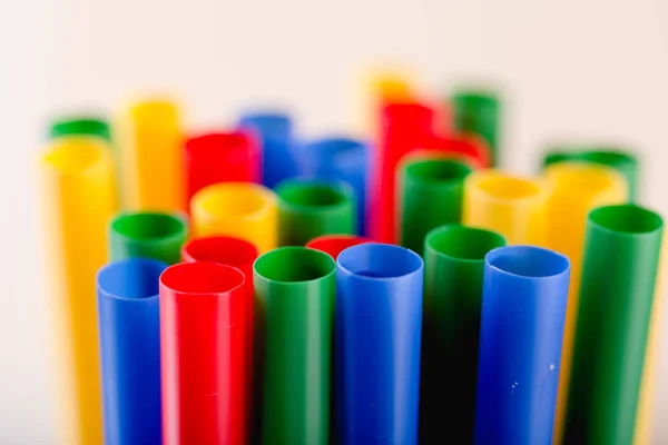 Verscheidenheid aan kleurrijke rietjes, macro schot Stockfoto