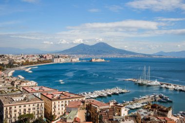 Napoli ve Vezüv Yanardağı manzarası