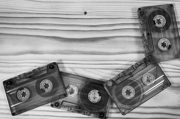 Cassette Audio Sobre Una Mesa Madera Blanco Negro — Foto de Stock