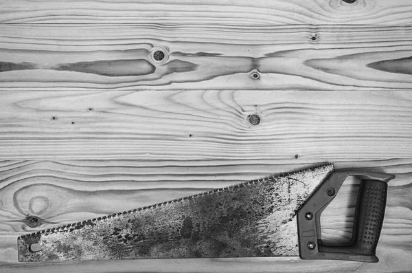 Une Vieille Scie Métaux Sur Une Table Bois Noir Blanc — Photo