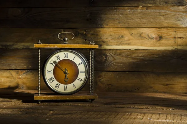 Vintage Clock Wooden Table Morning Sun — Stock Photo, Image