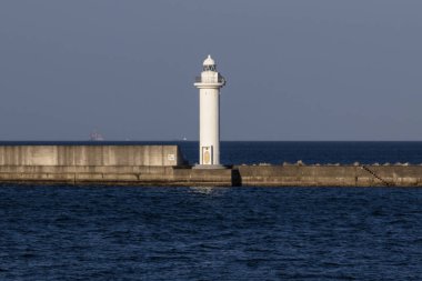 Beppu Körfezi Breakwater ve Deniz Feneri, Beppu City Limanı, Oita Prefecture, Japonya, Asya.