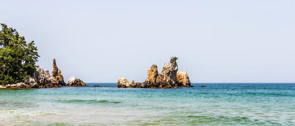 Şamdan Kaya Panorama, klipleri ve kıyı şeridi ile Kore Chotdaebawi. Donghae, Gangwon Province, Güney Kore, Asya.