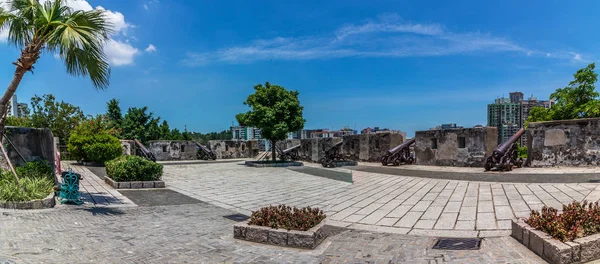 Mount Fortress çoğaltma topu ile ana savunma Plato Panoraması, Fortaleza yapmak monte, bitki örtüsü içinde. Santo ant nio, Macao, Çin. Asya.