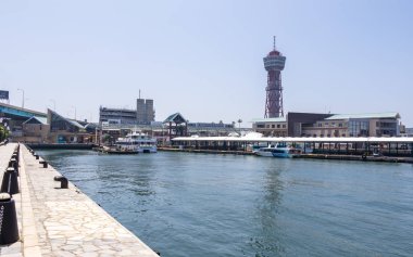 Fukuoka, Japonya, Asya 'da Hakata Limanı ve kafes liman Kulesi Panoraması.