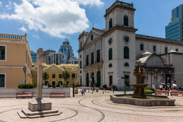 Katedral ve tarihi merkez Meydanı Largo da se. se, Makao, Çin, Asya Cross Monument panoramik görünümü.