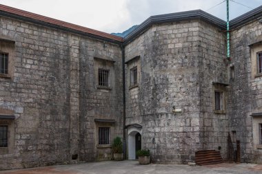 Kale panoraması içinde, Fort Kluze, Almanca: Flitscher Klause. Bovec, Gorizia, Slovenya.