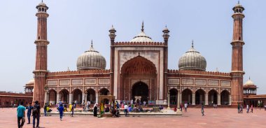 Mescid ve Cihan Numa 'daki panoramik manzara, Jama Mescidi olarak bilinir, en büyük Cami Eski Delhi, Hindistan, Asya.
