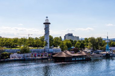 Viyana, Avusturya ve Avrupa 'da Deniz feneri, Tuna Adası ve Nehir ile Batık Şehir Parkı manzarası