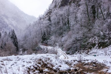 Kar dağ manzarası, Abhazya, Gürcistan