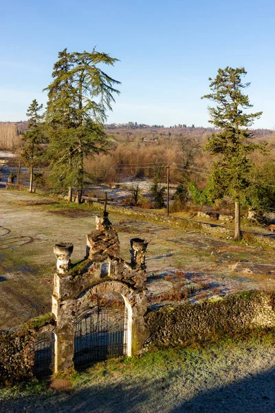 Gürcistan'daki antik Mokva kilisenin kapısının Üstten Görünüm