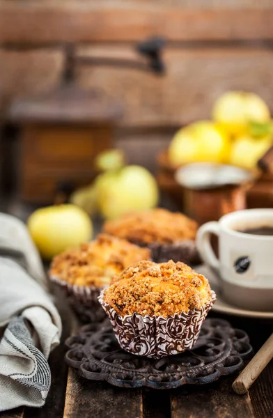 Muffins Crumble Aux Pommes Cannelle Fraîchement Faits Maison — Photo