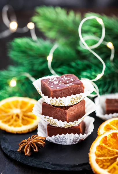 Hemmagjord Läckra Choklad Fudge Bitar Med Havssalt — Stockfoto