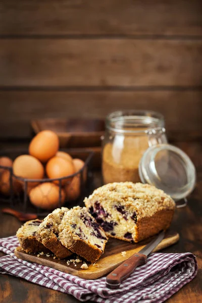 Lemon Blueberry Crumble Loaf Cake — Stock Photo, Image