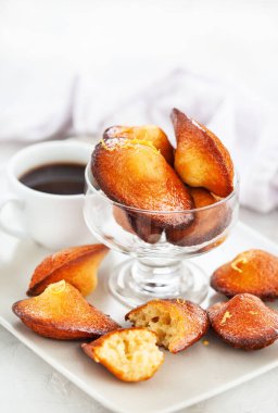 Ev yapımı limonlu kurabiye.