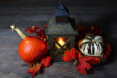 Balkabağı ve fener.