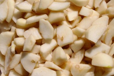 güneşte birçok elma parçaları