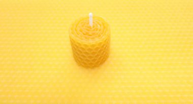 Ev yapımı mum ve balmumu çarşaflar.