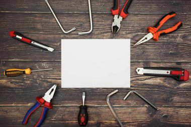 Kendiniz malzemeleri ve orta beyaz kağıt yapmak 