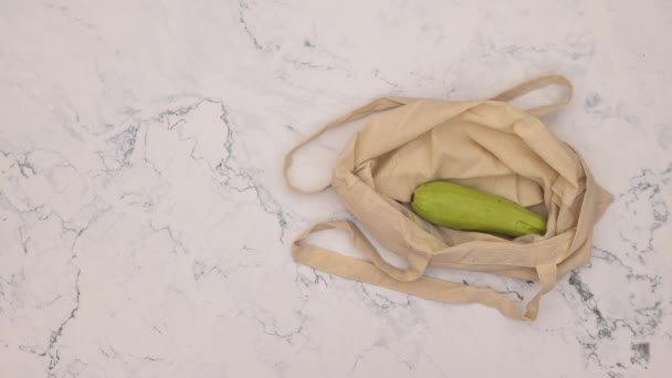 Animazione Stop Motion Della Shopping Bag Con Ripieno Verdure Fresche — Video Stock