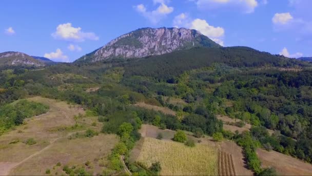 Aereo Drone Filmato Bellissimo Paesaggio Montagna Nella Giornata Sole — Video Stock