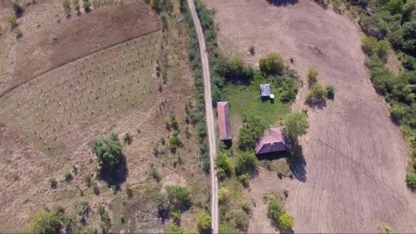 Drohnenaufnahmen Eines Kleinen Dorfes Serbien Und Einer Landschaft Mit Wunderschöner — Stockvideo