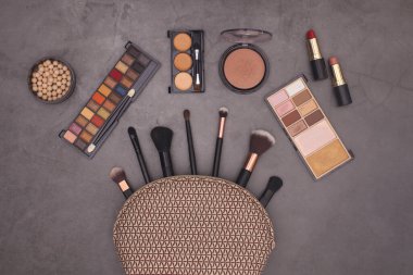 Makyaj malzemesi olarak makyaj malzemesi 