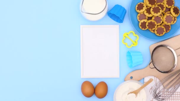 Hozzávalókat Hogy Cookie Fehér Keret Recept Kék Téma Állj — Stock videók