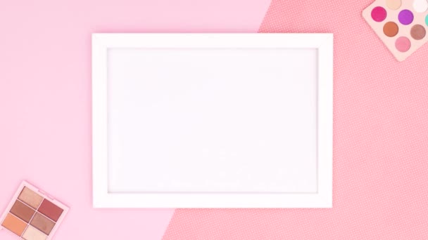Біла Порожня Рамка Тексту Або Логотипу Косметики Косметики Жіночих Аксесуарів — стокове відео