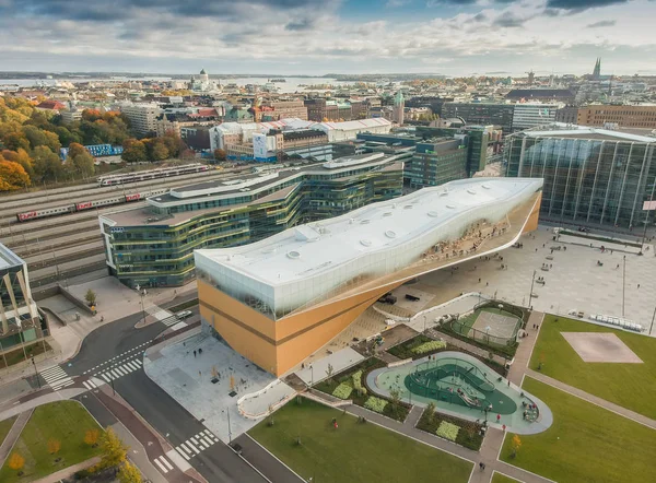 Oodi. Helsinki Merkez Kütüphanesi. Finlandiya