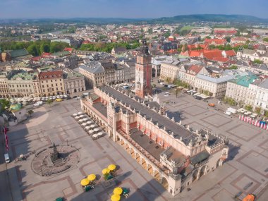 Krakow 'daki Ulusal Müze. Sukiennice (Kumaş Salonu) Polonya