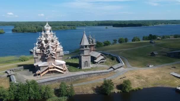 Obrovský Dřevěný Kostel Dřevěná Vesnice Ostrově Kizhi Rusko — Stock video