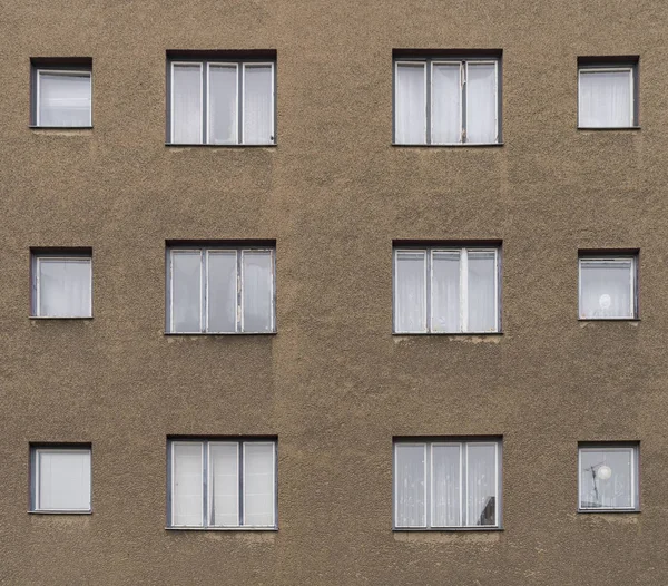 Eenvoudige Bruin Gevel Van Een Oud Huis — Stockfoto