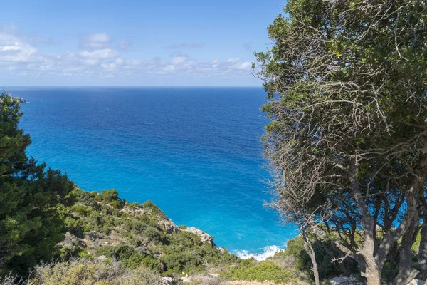 Välimeren Alueen Luonto Valtameri Kefaloniassa Kreikassa — kuvapankkivalokuva