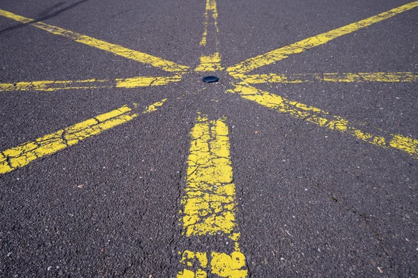 Yellow Star Shaped Road Marking Backgrounds — Stock Photo, Image