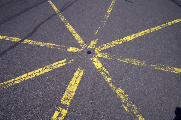 黄色の星形の道路マーキングのための背景 — ストック写真