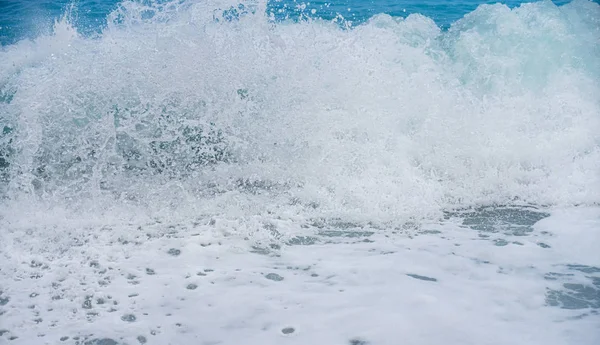 关闭一个海浪的背景 — 图库照片