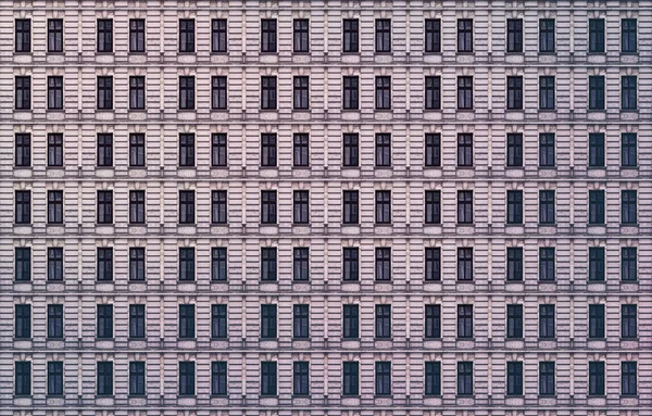 Архитектурный Узор Оконный Фасад Старого Несчастного Берлинского Дома — стоковое фото
