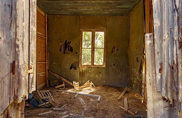 Interiér opuštěného domu — Stock fotografie